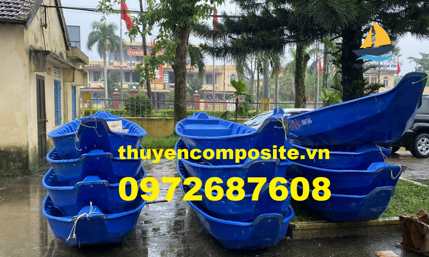 Xuồng composite chèo tay chở 2 -3 người, xuồng nhựa giá rẻ tại Long An